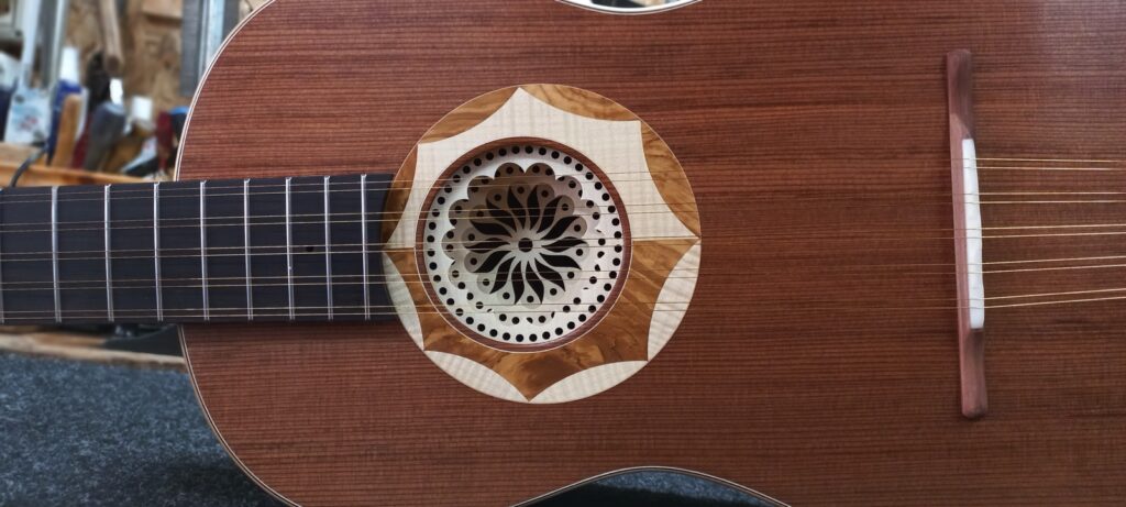 chitarra Battente Eamon 20