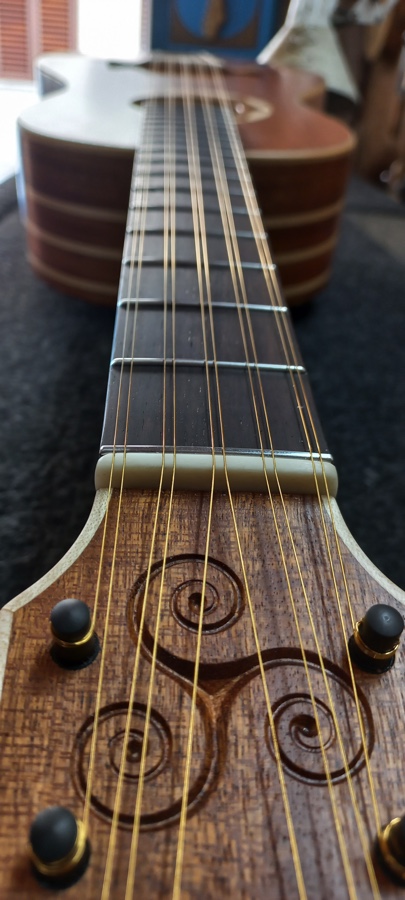 chitarra Battente Eamon 27