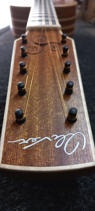 chitarra Battente Eamon 28