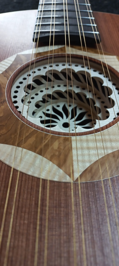 chitarra Battente Eamon 30